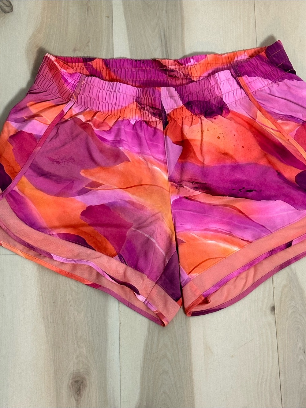 Athleta Printed Mesh Racer Run shorts pink watercolor M Make A Splash Warm - Picture 4 of 12